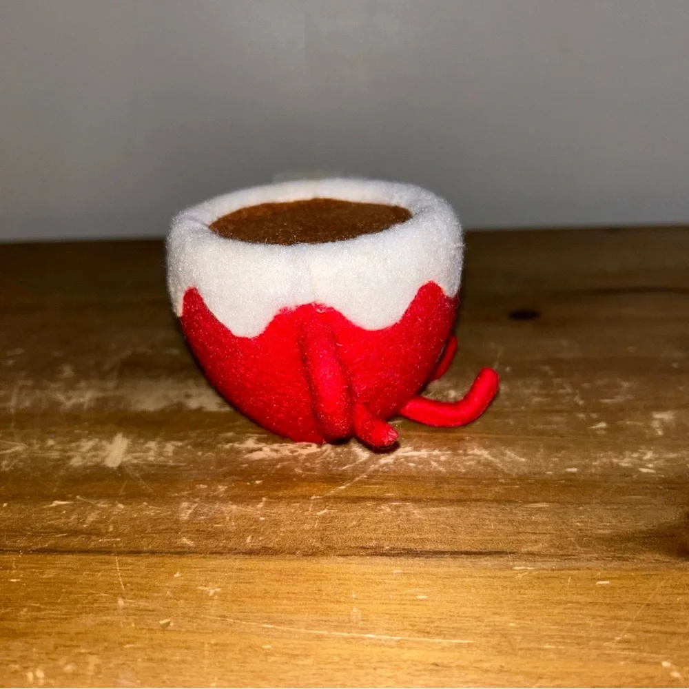 Target Wondershop 2023 Hot Cocoa Mug & Marshmallow Christmas Décor Set Felt
